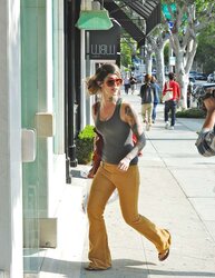 Kat Von D Sole Images