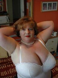 Chris44g White Teddy