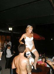 Unclothing inexperienced bride
