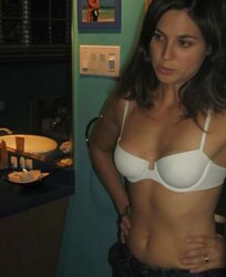 Trampy Turkish Housewife deepthroating Man Sausage