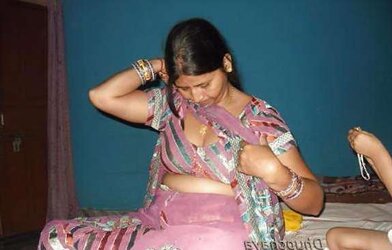 SUPUR SPLENDID AUNTY