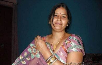 SUPUR SPLENDID AUNTY