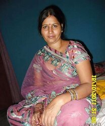 SUPUR SPLENDID AUNTY