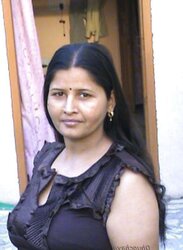 SUPUR SPLENDID AUNTY