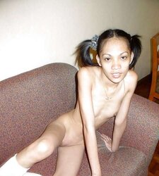 four solo asian gals