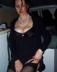 INSATIABLE HOUSEWIFE SYLVIE