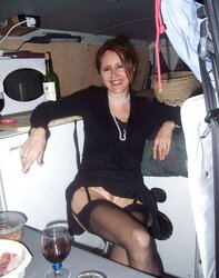 INSATIABLE HOUSEWIFE SYLVIE