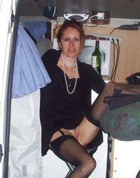 INSATIABLE HOUSEWIFE SYLVIE