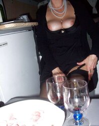 INSATIABLE HOUSEWIFE SYLVIE