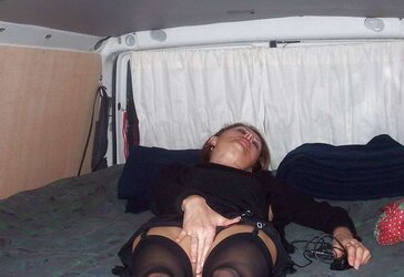 INSATIABLE HOUSEWIFE SYLVIE