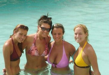 HOTTEST OF BATHING SUIT FEMMES