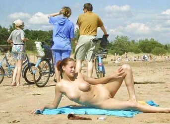 I am a horny naturist