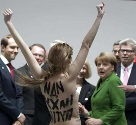 Putin meets Femen activists in Hannover