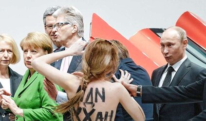 Putin meets Femen activists in Hannover