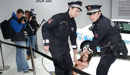 Putin meets Femen activists in Hannover