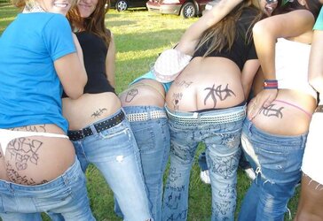 Queens in denim XXXXII