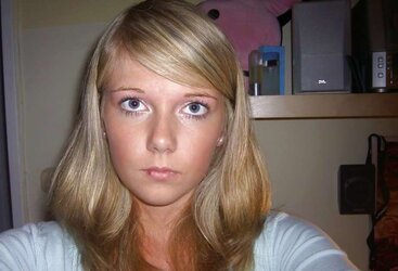 Blond damsel gets nude