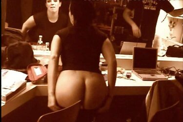 Marta Jandova mix up - fat breasts singer