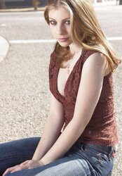 Michelle Trachtenberg - Taut DENIM, part