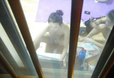 Korean hidden cam voyeur