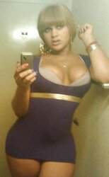 FACEBOOK PICTURES OF SUPER-STEAMY CHICKS V