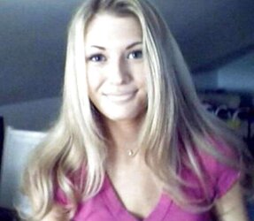 FACEBOOK PICTURES OF SUPER-STEAMY CHICKS V