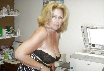 Underwear mature femmes