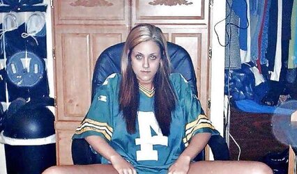 Wedding Ring Swingers #83: Open Up your gams