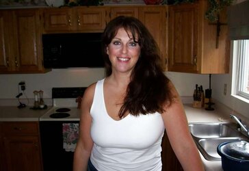 Nonude, voyeur , upskirt more housewife