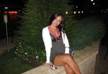 Nonude, voyeur , upskirt more housewife