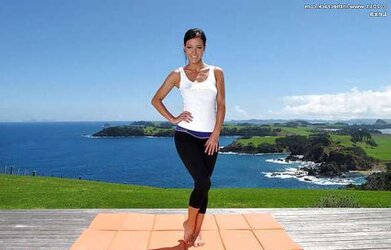 Lexa Naked Yoga