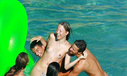 Insatiable naturist women showcasing g-spots