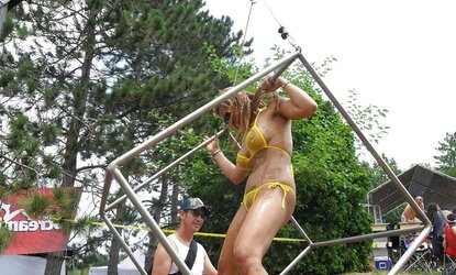 Inexperienced, atractive and bare at nudes-a-poppin
