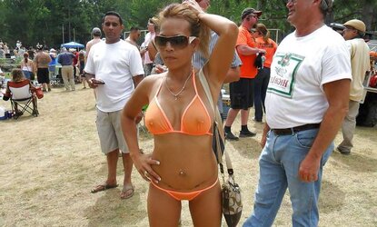 Inexperienced, atractive and bare at nudes-a-poppin