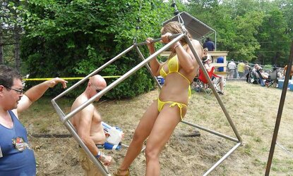Inexperienced, atractive and bare at nudes-a-poppin