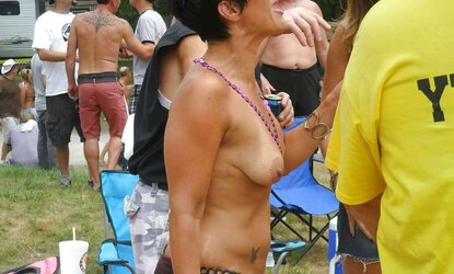 Inexperienced, atractive and bare at nudes-a-poppin