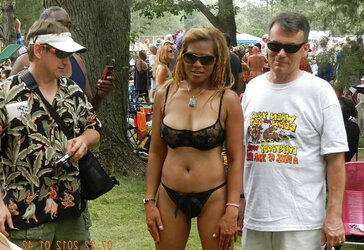 Inexperienced, atractive and bare at nudes-a-poppin