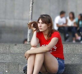 Mini mini-skirt in the street