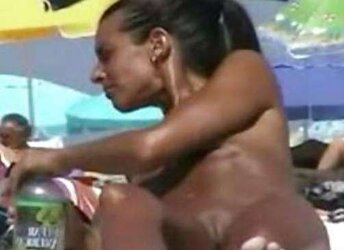 Nude Beach -- nackt am Strand