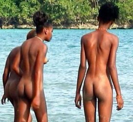 Nude Beach -- nackt am Strand