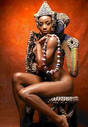 Ebony hotty...
