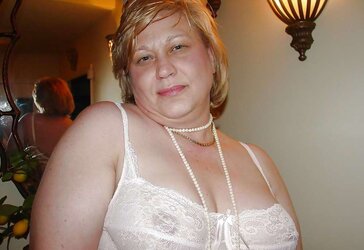 Granny mature Hooter-Slings Phat Breasts