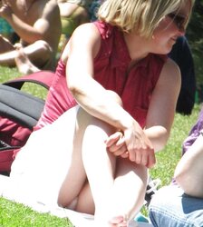 Fledgling Upskirt Erotica 9 By twistedworlds