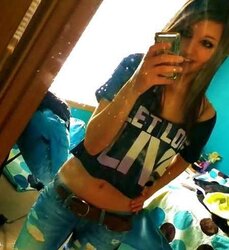 Spectacular Teenagers In Denim