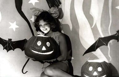 Thanksgiving - Vintage Pinup Images
