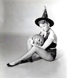 Thanksgiving - Vintage Pinup Images