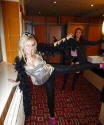 Facebook tramps in steaming leggings
