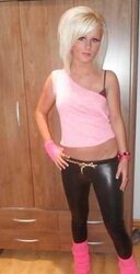 Facebook tramps in steaming leggings