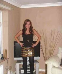 Facebook tramps in steaming leggings