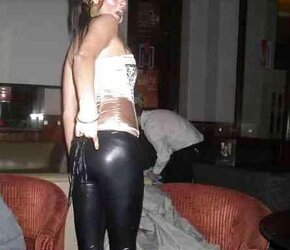 Facebook tramps in steaming leggings
